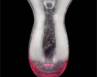 Lot 073
Glass Pink Tinged Floral Etched Vase