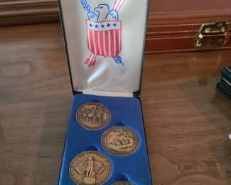 The Minuteman, Declaration of Independence, Liberty Bell, Spirit of '76 Bronze Coin Set 1776-1976. Price for set $ 25