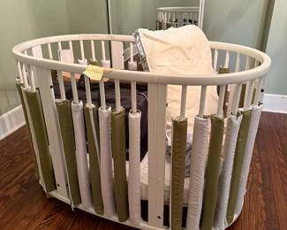Lotus Toddler Bed 
