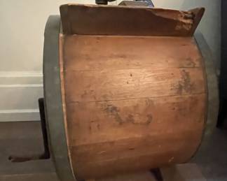 ANTIQUE WOOD BUTTER CHURN