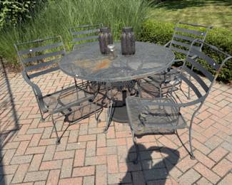 Outdoor Table & Chairs