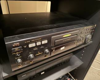 JVC Video/CD Player