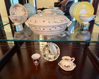 Tea Cups & Saucers