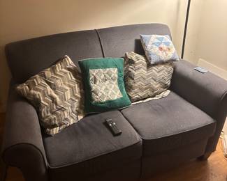 Clean love seat.