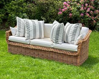 PETER ROCCHIA THE WICKER WORKS COUCH | With 6 cushions 6 pillows - h. 28 x w. 82 x d. 31.5 in