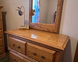 3 Drawer Dresser with Mirror by American Heirloom. High Quality furniture maker and excellent shape 
