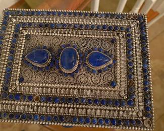 Fabulous lapis box