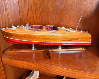 Chris Craft runabout mini