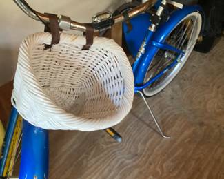 Ladies Electra Hawaii Bike.