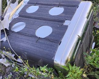 Lot of aluminum scrap laying around