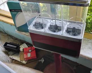 Triple Gum Bal Machines