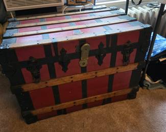 Likely's flat top trunk