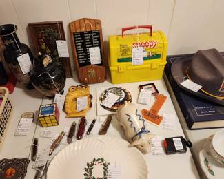 Pocket Knives, Snoopy Lunch Box, Civil War Hat and Book