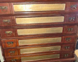 Spool cabinet