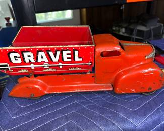 Gravel truck
