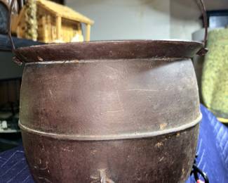 Wagner flat bottom bulge pot
