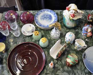 Scary Clown Cookie Jar, Fitz and Floyd pieces and porcelain