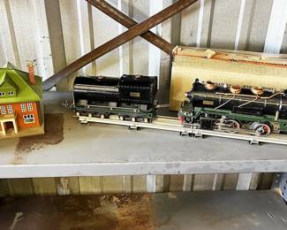 Additional train pieces...