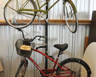 Vintage Raleigh Sport 3 speed Bicycle in British Racing Green, vintage late 1960s -- Electra Townie 3 speed that has been seldom used