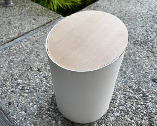 Small bathroom trash can, oak top