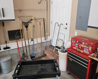 tool cart, tool box, craftsman, yard tools,