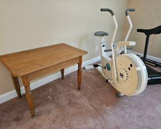 oak table, desk