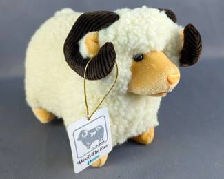 Teddy the Cheerleader and Wooly the Ram - Battery Operated Toys