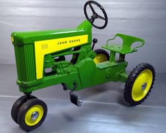 Eska Co. John Deere 130 Pedal Tractor