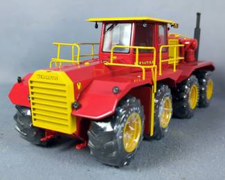 Toy Farmer Die-Cast Promotions Versatile Big Roy 1080 Factory Version Tractor Replica