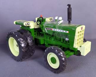 Toy Farmer Oliver 1950-T 2002 National Farm Toy Show 1/16 Scale Collectors Edition