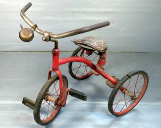 Vintage Child's Metal Tricycle With Bell