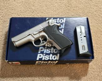 Smith And Wesson 6906 9mm Pistol With Box