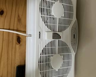 Window fan insert