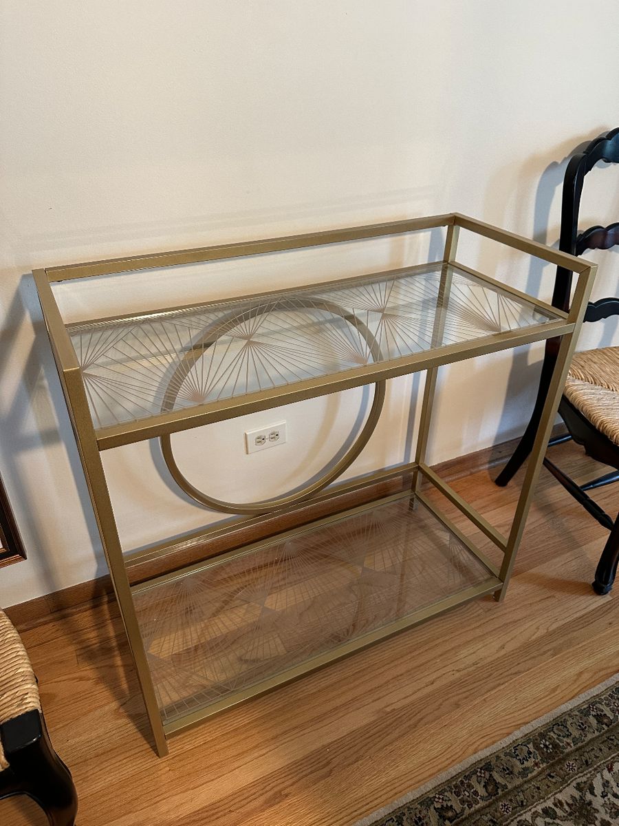 Metal and glass bar/shelving