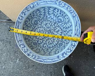 Blue & White Chinese Pottery bowl, unsure of Dynasty era. Asking $300.