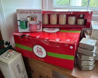 Holiday decor / candles