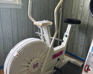 DP Airgometer Exercise Bike