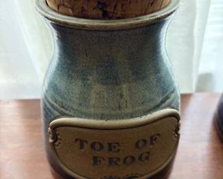 Ceramic Jar with Cork Lid "Toe of Frog"