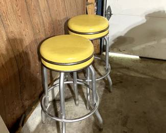 Groovy looking barstools