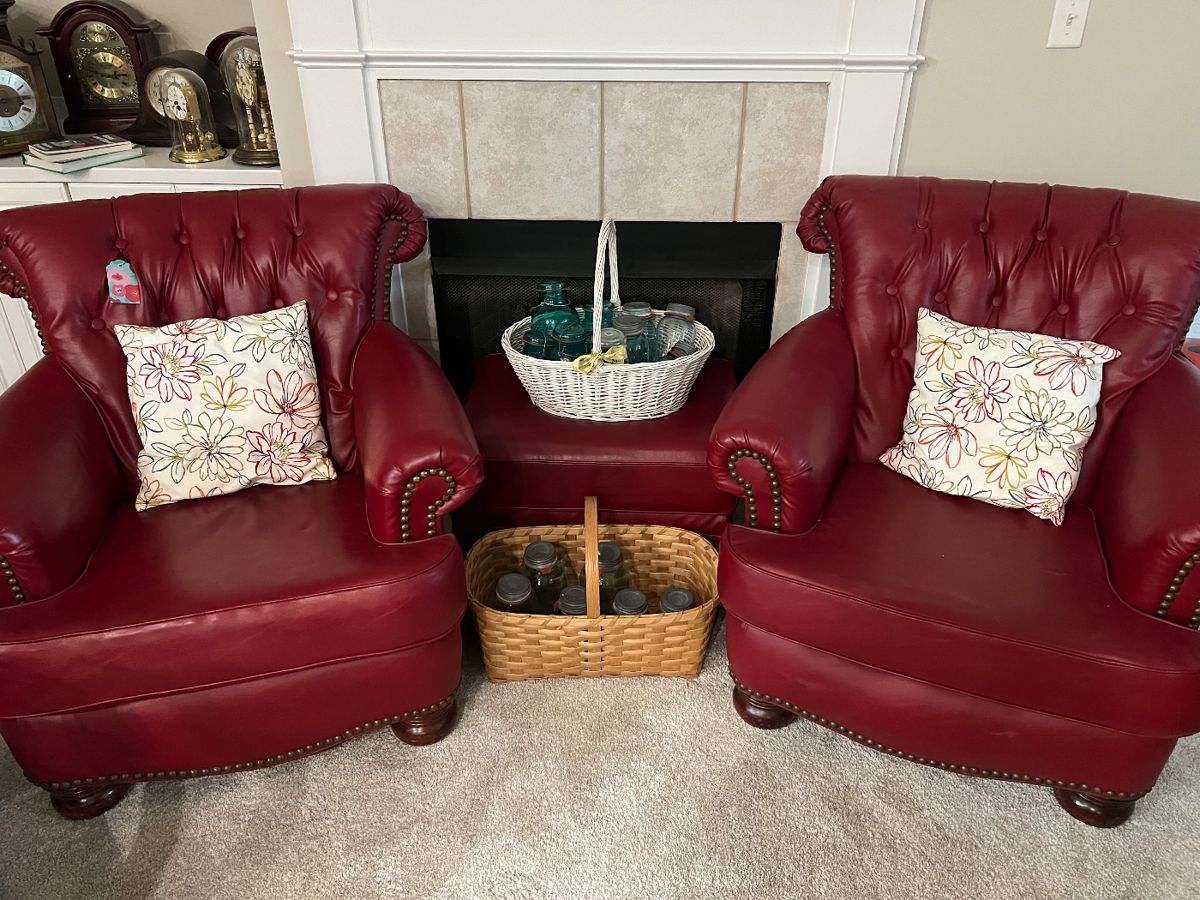 Vtg Mid Century Leather Chairs w/Ottoman