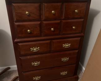 Chest of drawers very nice!