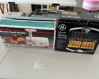 Small appliances—very nice condition!