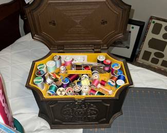 Thread box—vintage!