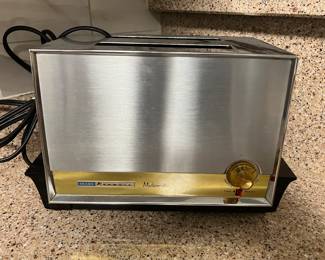 Vintage Pop-Up Toaster