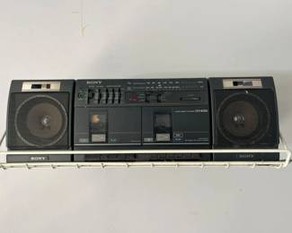 158 Sony Radio CassetteCordermin