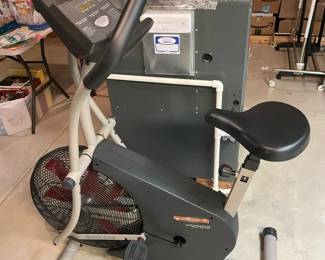 158 ProForm Whirlwind DualAction Stationary Bikemin