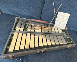 158 Reedy Mfg. Vintage Xylophone min