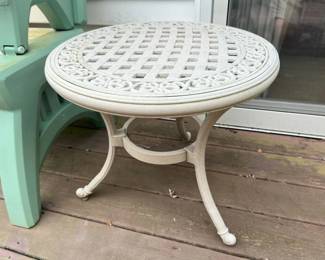 158 Outdoor Metal Side Tablemin