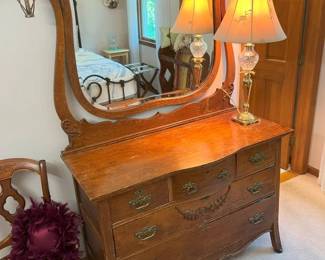 158 Antique 5Drawer Lowboy With Mirrormin