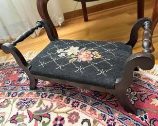 158 Antique Victorian Crewel Footstoolmin